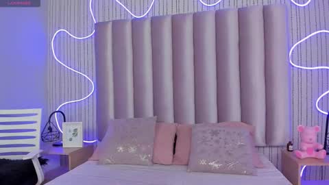 Alejandra  online show from 19, 1, 2026