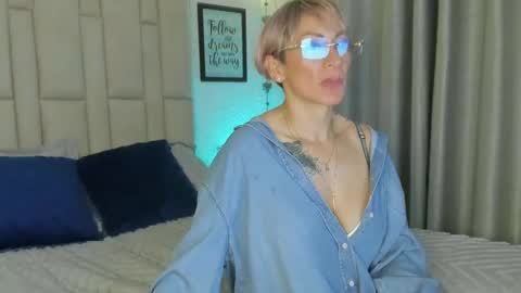 Samixmami online show from 18, 1, 2025