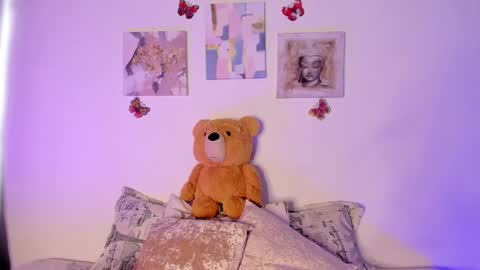 Snapshot of samara_jonnes_ chatting on 2, 2, 2025 Samara is my name a pleasure delighted that you are here leave your thumb up it is important to me online show from 2, 2, 2025