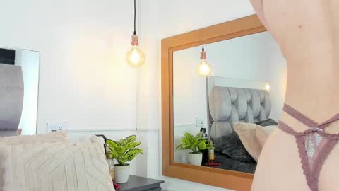 Samara Wells online show from 25, 1, 2025