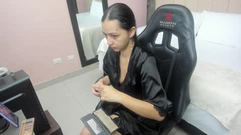 Snapshot of samarha_xue chatting on 14, 2, 2025 Sara online show from 14, 2, 2025