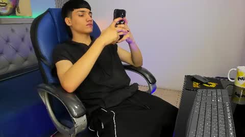 Snapshot of samblack_ chatting on 10, 7, 2026 Sam online show from 10, 7, 2026