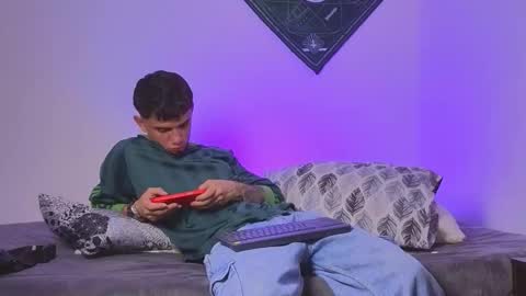 Snapshot of samevansx chatting on 2, 10, 2025 samevansx online show from 2, 10, 2025