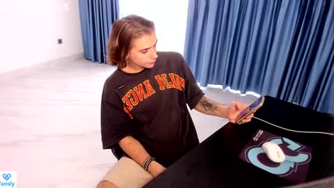 Fansly -       Top4fans   online show from 17, 2, 2025