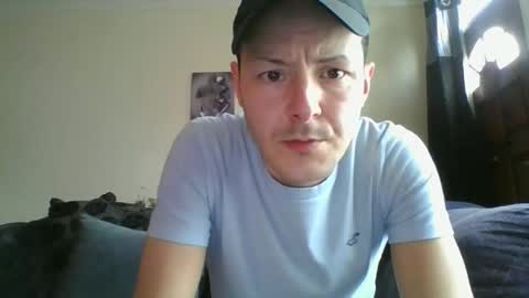 sexy lad looking for fun online show from 20, 2, 2025