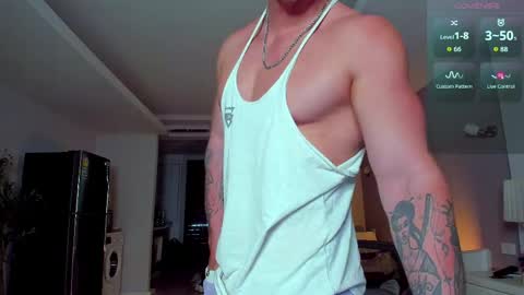 Snapshot of samuel_andrew chatting on 7, 5, 2026 Samuel online show from 7, 5, 2026