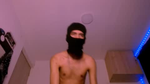   online show from 22, 2, 2025