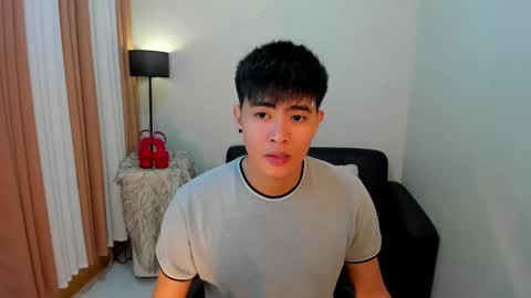 Snapshot of samuelangelo chatting on 17, 12, 2024 Sam online show from 17, 12, 2024