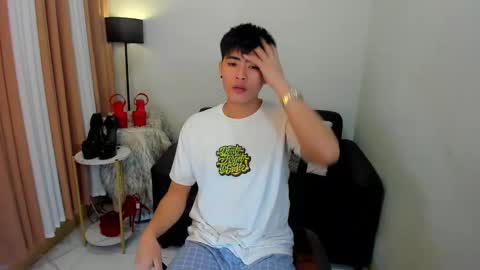 Snapshot of samuelangelo chatting on 20, 12, 2024 Sam online show from 20, 12, 2024