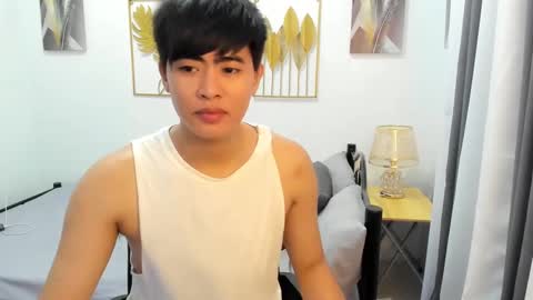 Snapshot of samuelangelo chatting on 6, 3, 2025 Sam online show from 6, 3, 2025