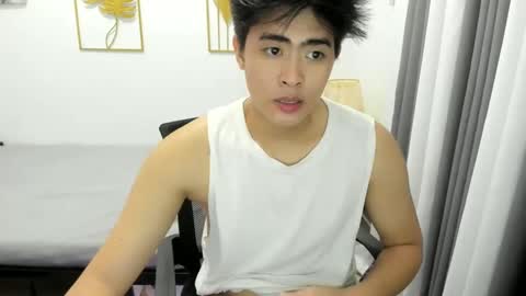 Snapshot of samuelangelo chatting on 11, 3, 2025 Sam online show from 11, 3, 2025