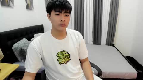 Snapshot of samuelangelo chatting on 3, 10, 2025 Sam online show from 3, 10, 2025