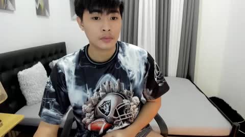 Snapshot of samuelangelo chatting on 10, 10, 2025 Sam online show from 10, 10, 2025