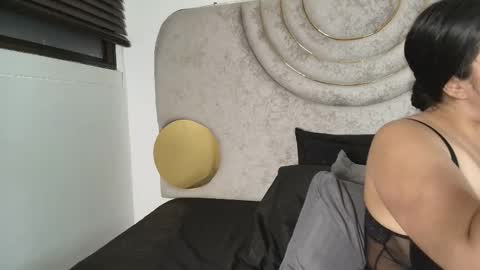 Snapshot of samy_grey01 chatting on 8, 1, 2026 S A M Y G R E Y online show from 8, 1, 2026