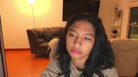 Hello I am absent due to a family calamity I will return soon-hola estoy ausente por un problema familiar volvere pronto. online show from 6, 10, 2025