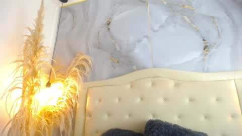 Snapshot of samy_moore14 chatting on 4, 12, 2025 S A M A N T H A online show from 4, 12, 2025