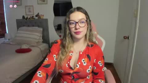 Snapshot of samysweet_8 chatting on 4, 8, 2026 Samanta online show from 4, 8, 2026