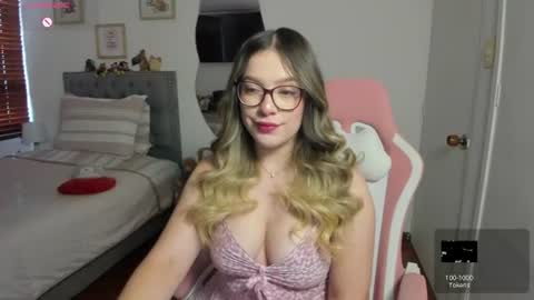 Snapshot of samysweet_8 chatting on 5, 8, 2026 Samanta online show from 5, 8, 2026