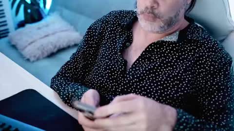 Sanders online show from 12, 2, 2025