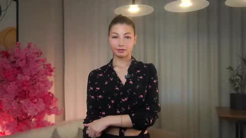 Emma  online show from 8, 10, 2025