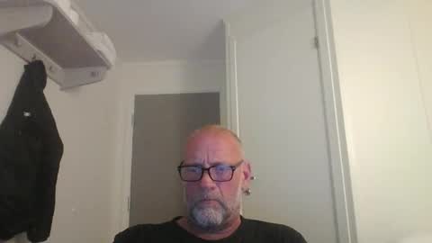 Snapshot of sandnesrune523 chatting on 18, 5, 2026 sandnesrune523 online show from 18, 5, 2026