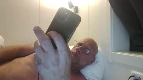Snapshot of sandnesrune523 chatting on 11, 6, 2026 sandnesrune523 online show from 11, 6, 2026