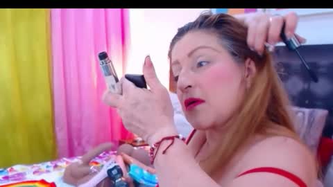 Snapshot of sandra_20_ chatting on 8, 11, 2025 SANDRA online show from 8, 11, 2025