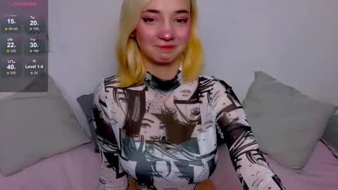 Snapshot of sandra_bell_ chatting on 16, 10, 2025 Sandra online show from 16, 10, 2025