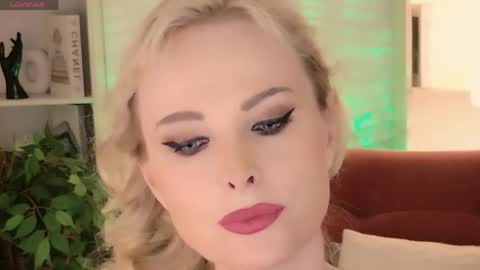 Sandra online show from 7, 6, 2026