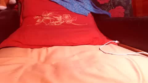 Snapshot of sandrabenet chatting on 28, 11, 2025 Sandra online show from 28, 11, 2025