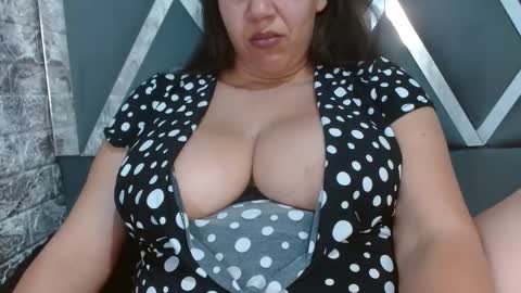 sandraclarkx69 online show from 9, 2, 2025