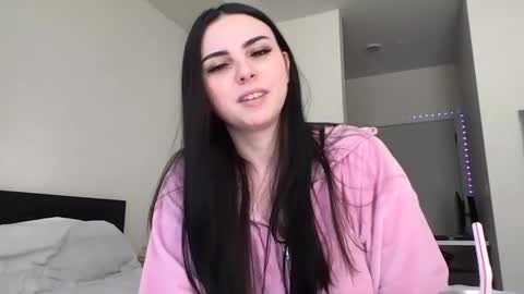 Snapshot of sandrikiss chatting on 5, 3, 2025 Sandra online show from 5, 3, 2025