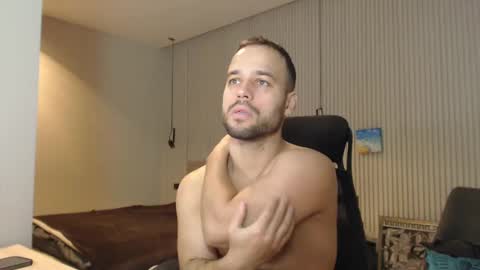 Snapshot of sandro_best chatting on 15, 1, 2025 DeAlex online show from 15, 1, 2025