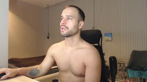 Snapshot of sandro_best chatting on 22, 1, 2025 DeAlex online show from 22, 1, 2025