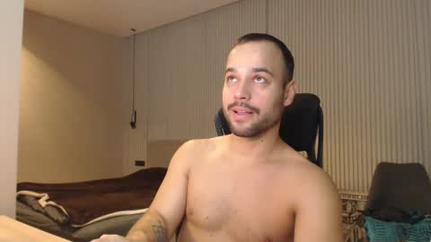 Snapshot of sandro_best chatting on 23, 1, 2025 DeAlex online show from 23, 1, 2025