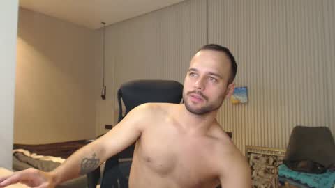 Snapshot of sandro_best chatting on 23, 1, 2025 DeAlex online show from 23, 1, 2025