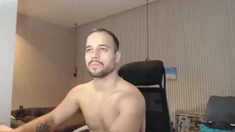 Snapshot of sandro_best chatting on 25, 1, 2025 DeAlex online show from 25, 1, 2025