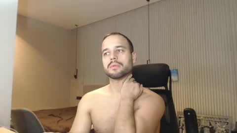 Snapshot of sandro_best chatting on 25, 1, 2025 DeAlex online show from 25, 1, 2025