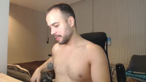 Snapshot of sandro_best chatting on 26, 1, 2025 DeAlex online show from 26, 1, 2025