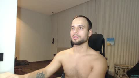 Snapshot of sandro_best chatting on 1, 2, 2025 DeAlex online show from 1, 2, 2025