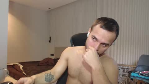 Snapshot of sandro_best chatting on 2, 2, 2025 DeAlex online show from 2, 2, 2025
