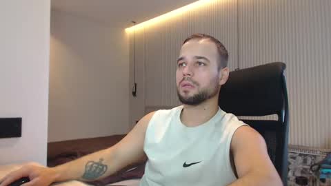 Snapshot of sandro_best chatting on 4, 2, 2025 DeAlex online show from 4, 2, 2025