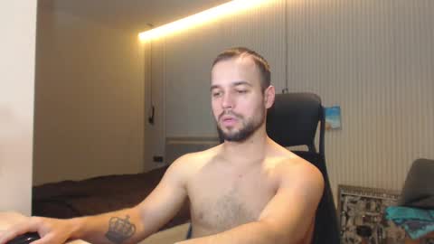 Snapshot of sandro_best chatting on 6, 2, 2025 DeAlex online show from 6, 2, 2025