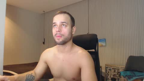 Snapshot of sandro_best chatting on 8, 2, 2025 DeAlex online show from 8, 2, 2025