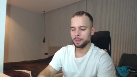Snapshot of sandro_best chatting on 14, 2, 2025 DeAlex online show from 14, 2, 2025
