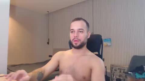 Snapshot of sandro_best chatting on 27, 2, 2025 DeAlex online show from 27, 2, 2025