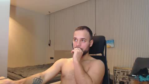 Snapshot of sandro_best chatting on 27, 2, 2025 DeAlex online show from 27, 2, 2025