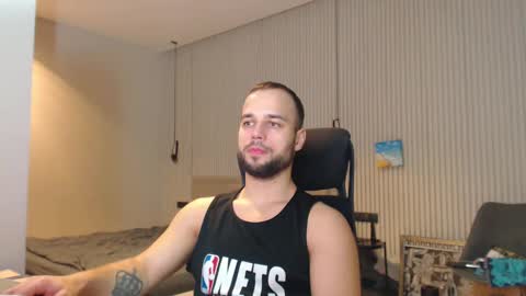 Snapshot of sandro_best chatting on 27, 2, 2025 DeAlex online show from 27, 2, 2025