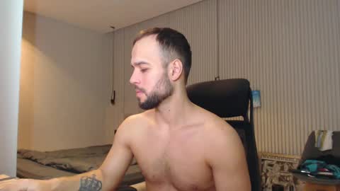 Snapshot of sandro_best chatting on 1, 3, 2025 DeAlex online show from 1, 3, 2025