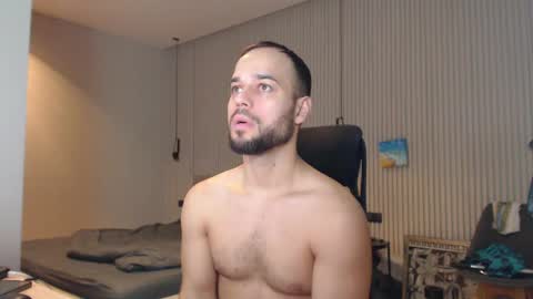 Snapshot of sandro_best chatting on 3, 3, 2025 DeAlex online show from 3, 3, 2025
